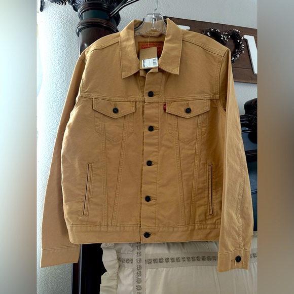 Levi's Other - Levi’s men’s trucker jacket